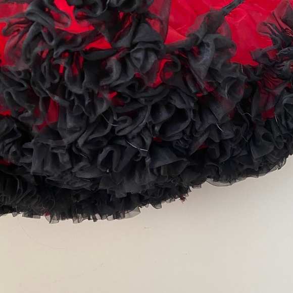 Elegant Red and Black Ruffled Dance Dress - Picture 2 of 4